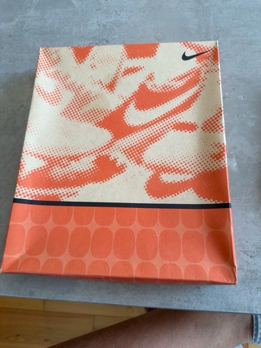 Nike the list - nike, tee